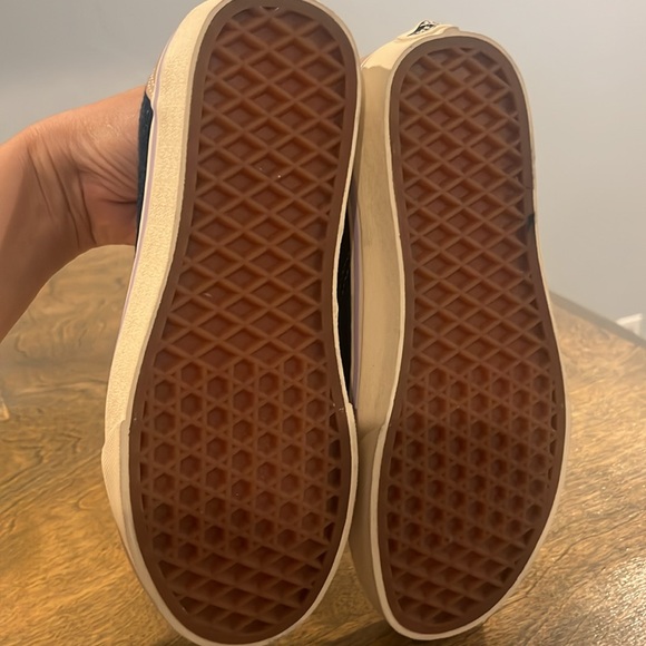 Vans X EM on Holiday Old Skool Denim Blue Sneakers Limited-Edition 2022 - Picture 5 of 8